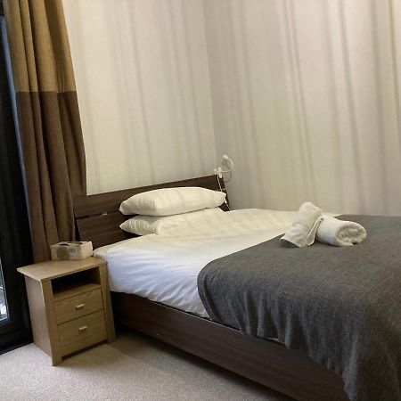 Cozy Private Room Londres Extérieur photo