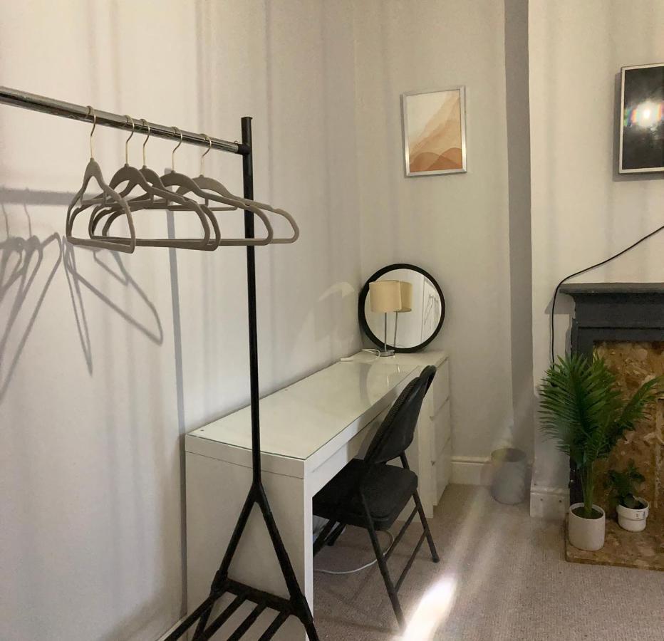 Cozy Private Room Londres Extérieur photo