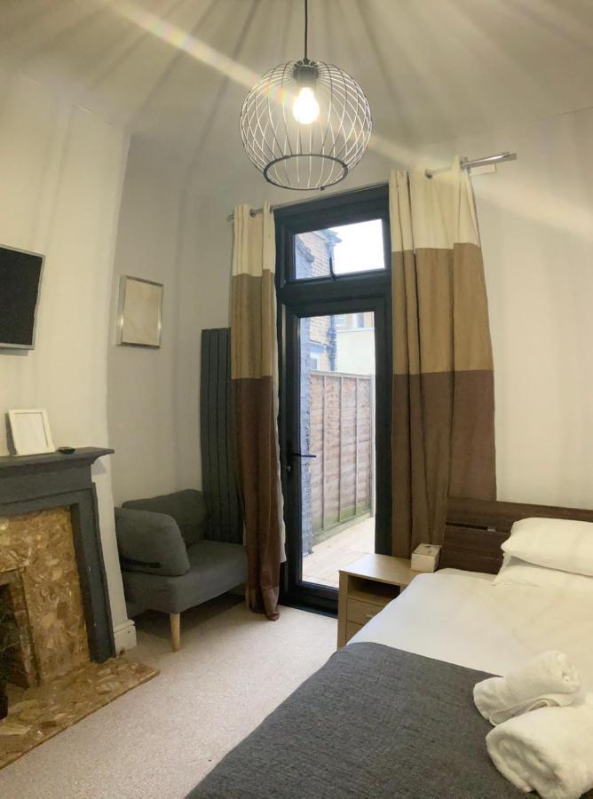 Cozy Private Room Londres Extérieur photo