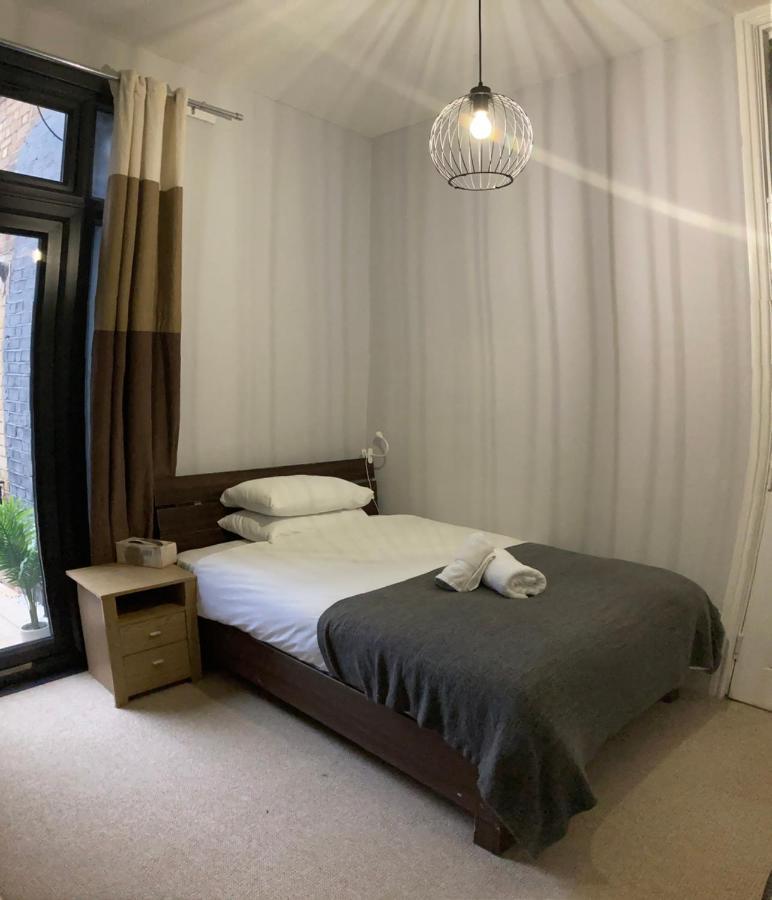 Cozy Private Room Londres Extérieur photo