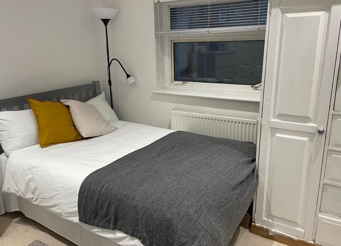 Cozy Private Room Londres Extérieur photo
